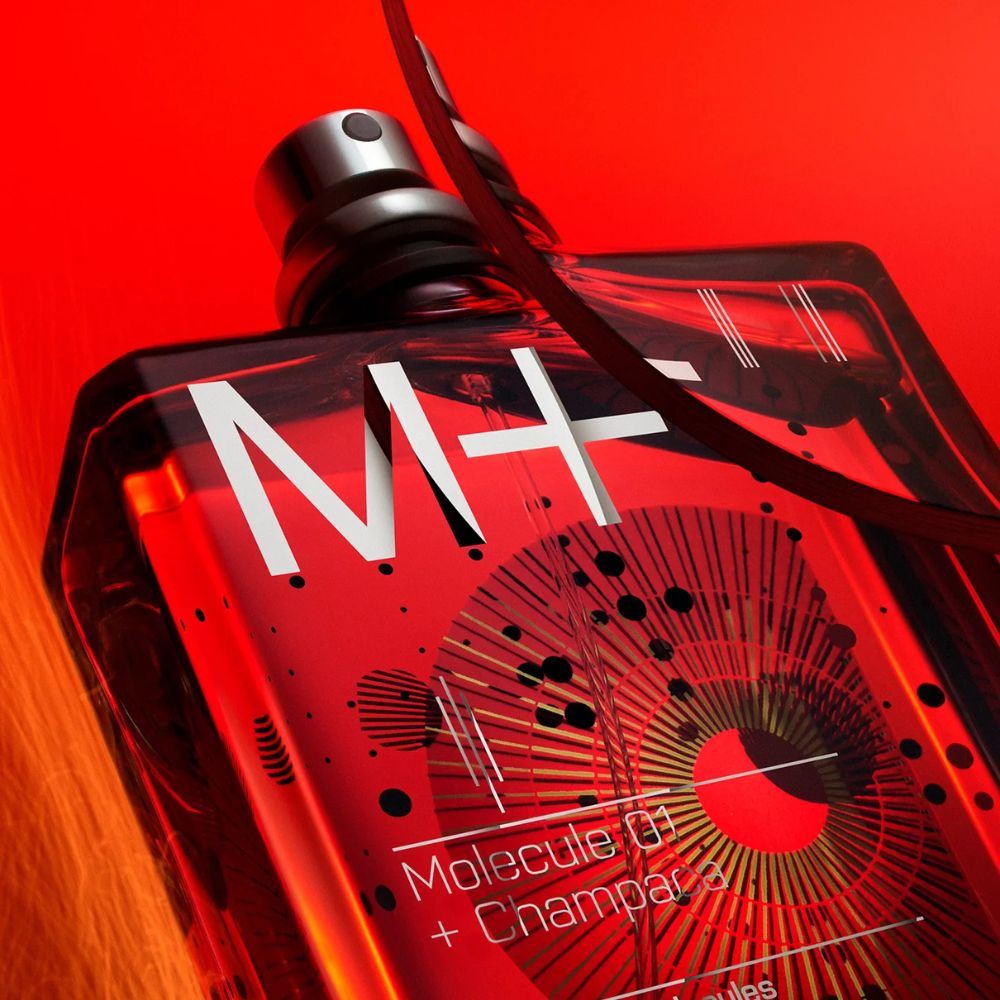 Escentric Molecules Molecule 01+Champaca EDT